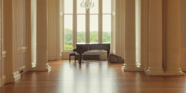 Why hire professional piano movers?
